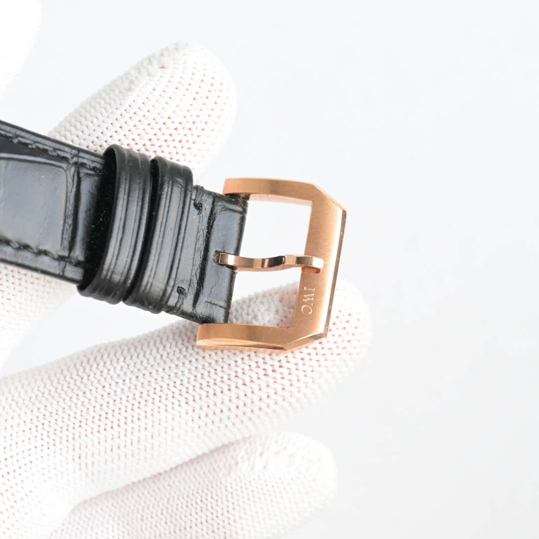 High Quality Replica Detail Shot