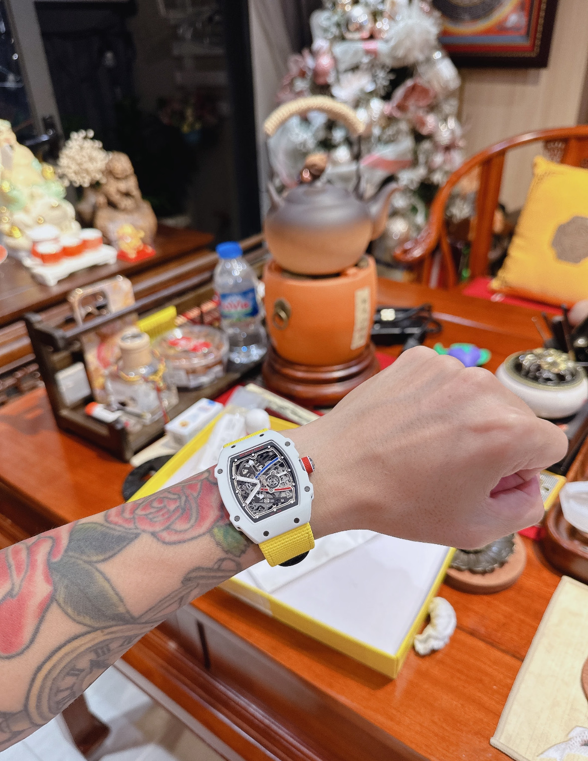 High Quality Replica Detail Shot