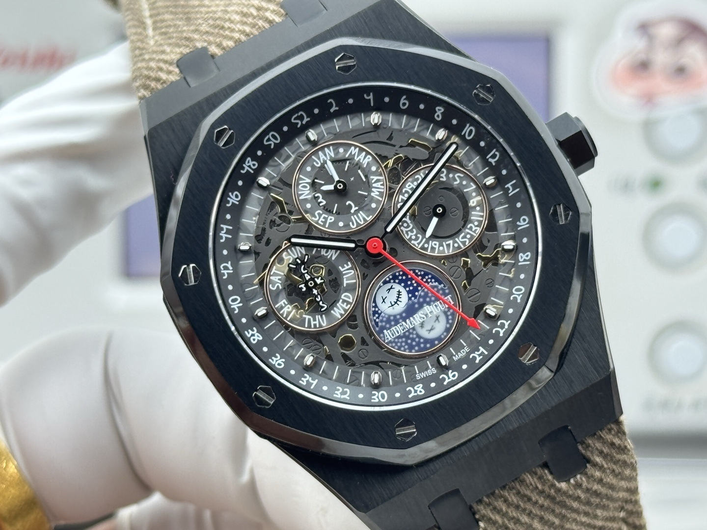 High Quality Replica Detail Shot