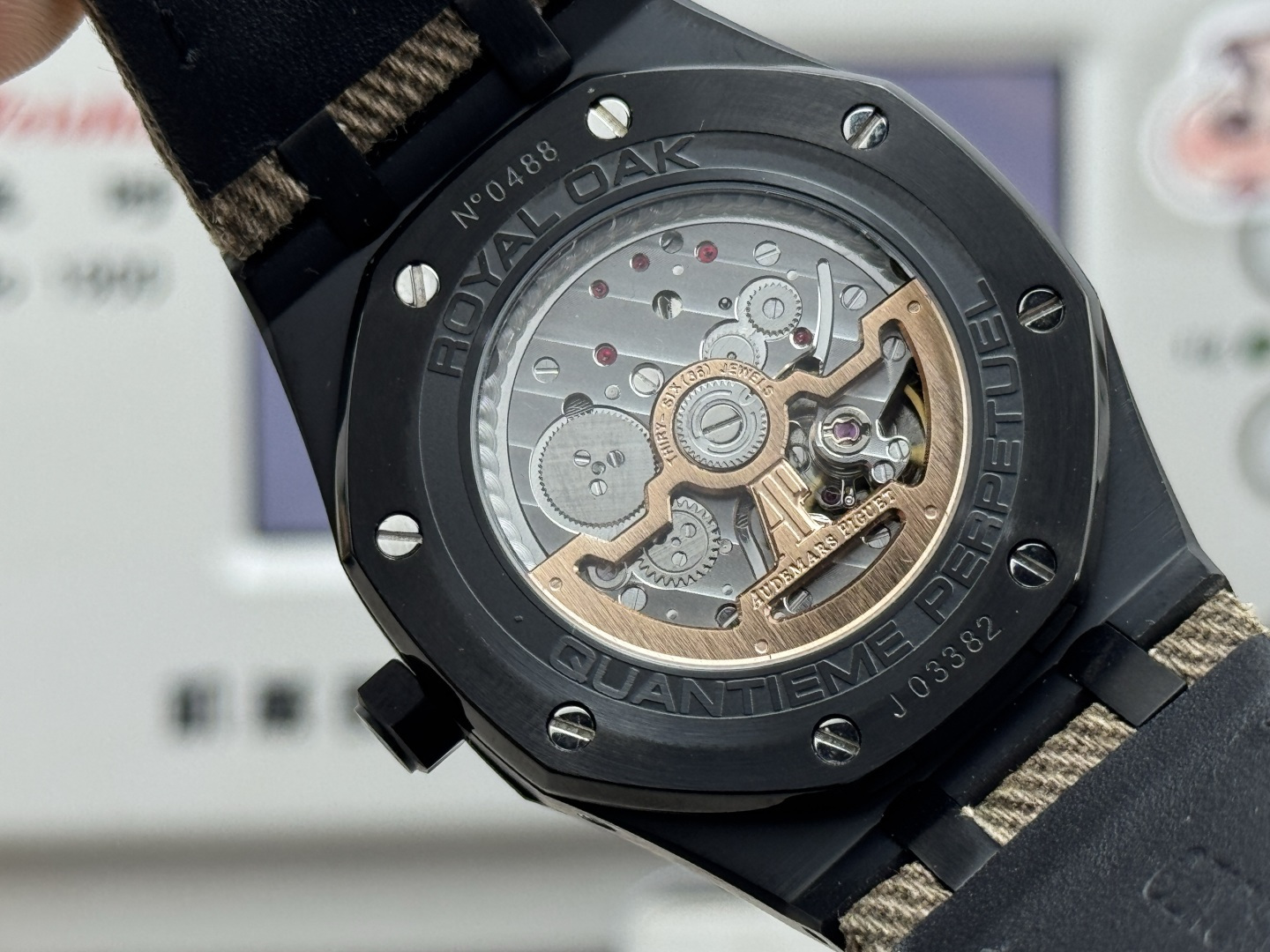 High Quality Replica Detail Shot