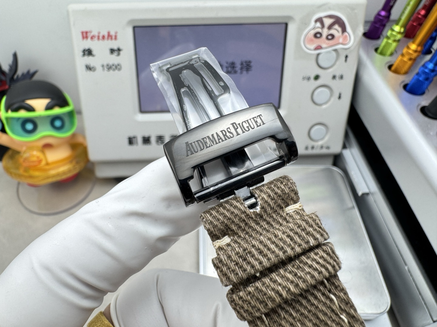 High Quality Replica Detail Shot