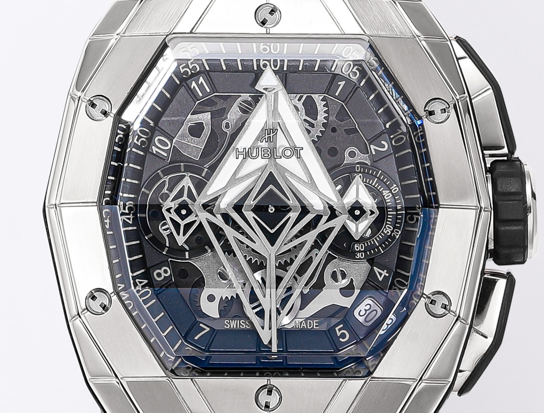 High Quality Replica Detail Shot