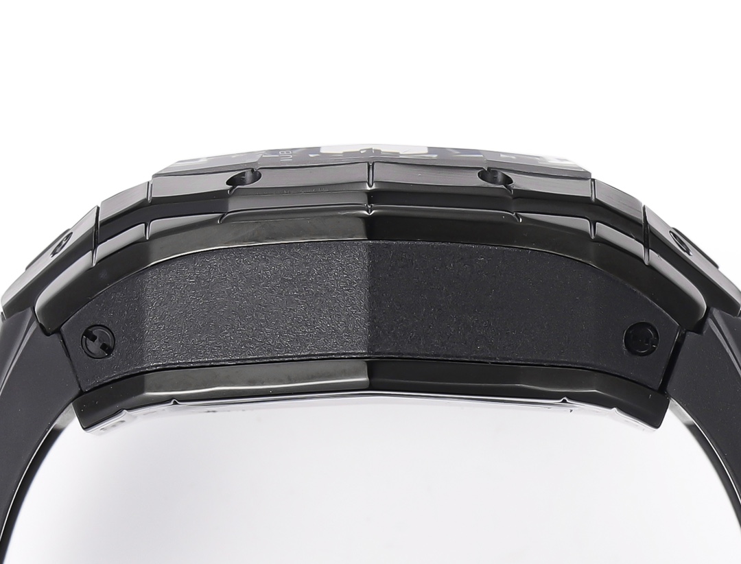 High Quality Replica Detail Shot