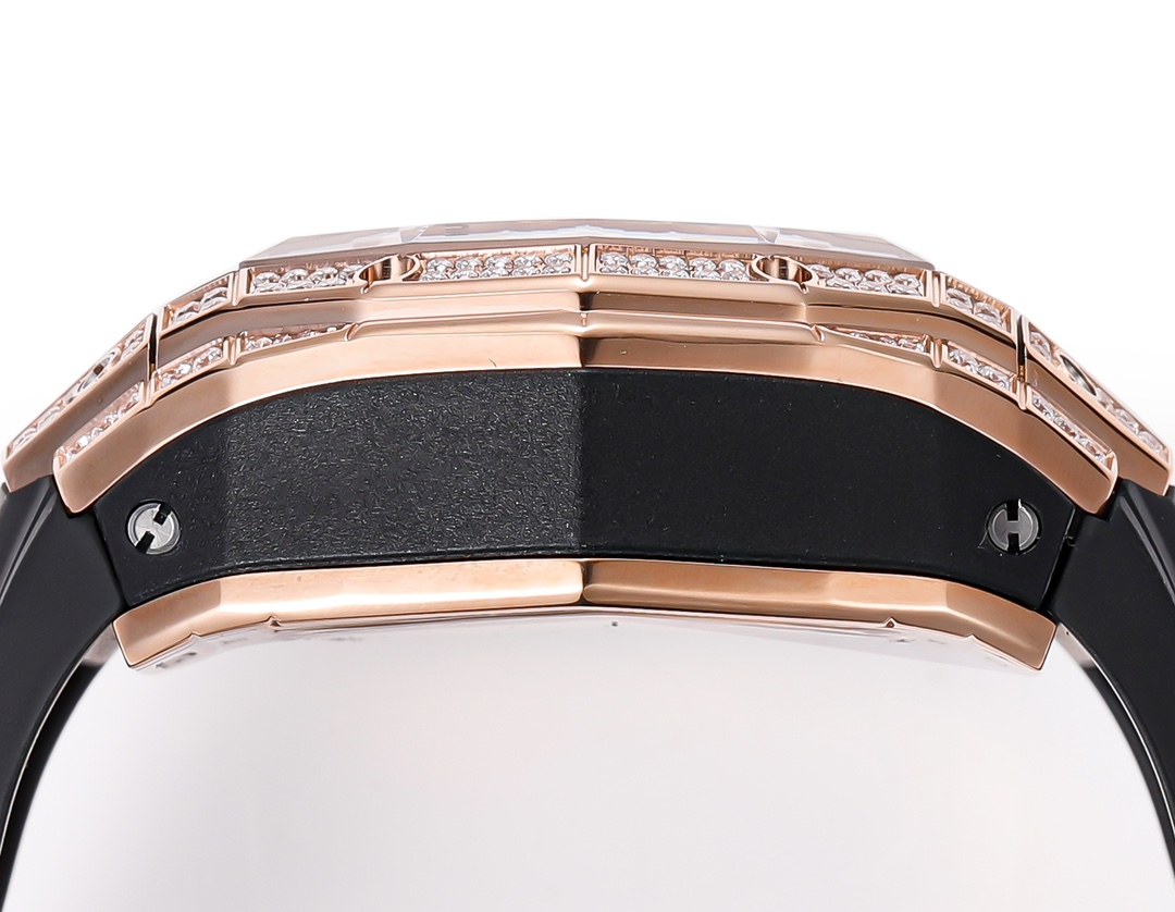 High Quality Replica Detail Shot