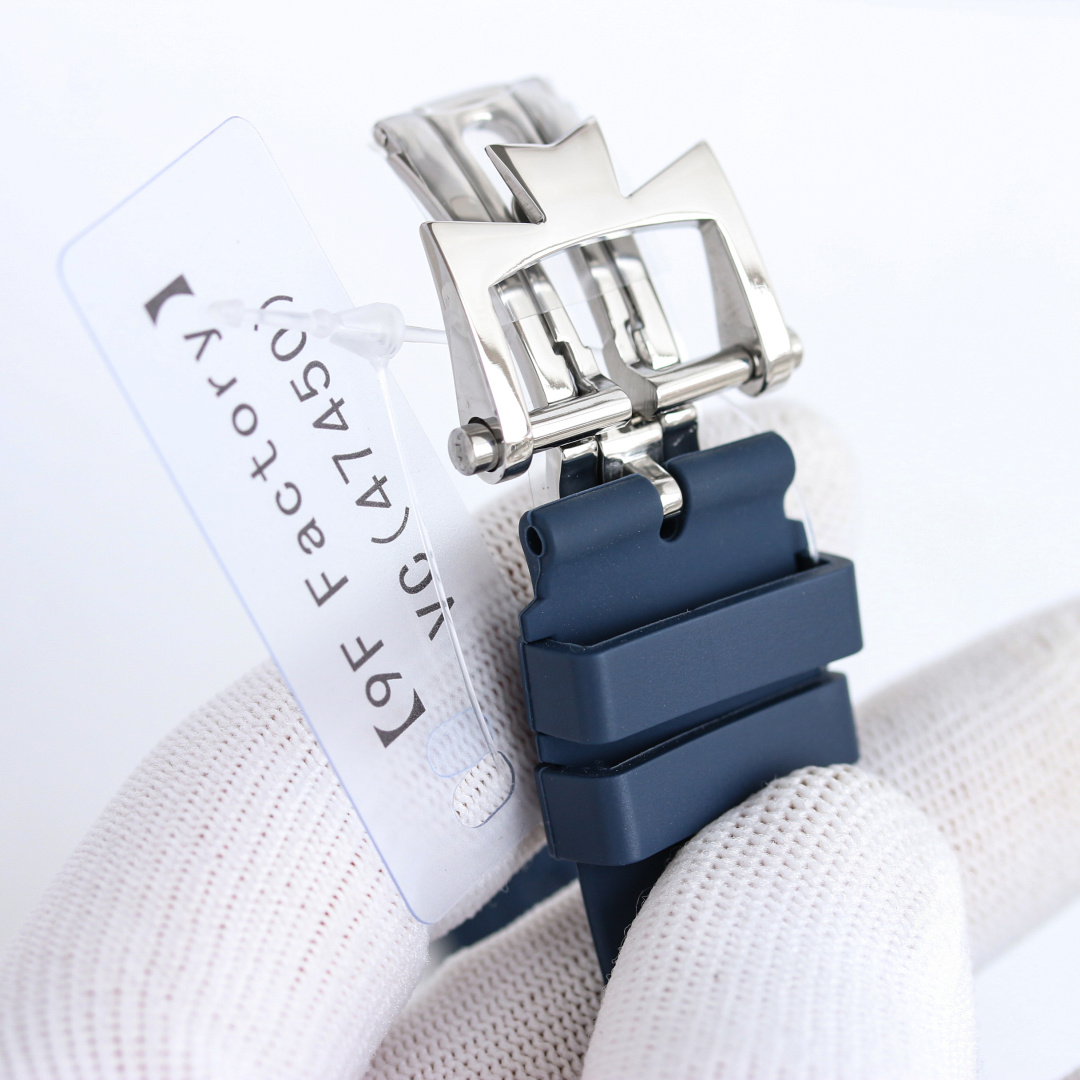 High Quality Replica Detail Shot