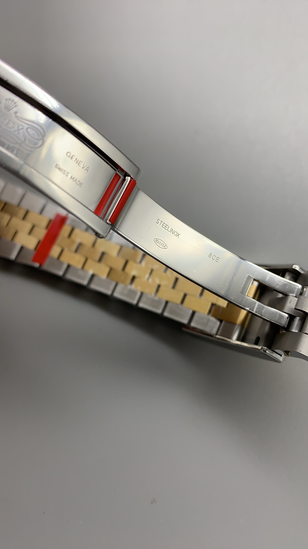 High Quality Replica Detail Shot