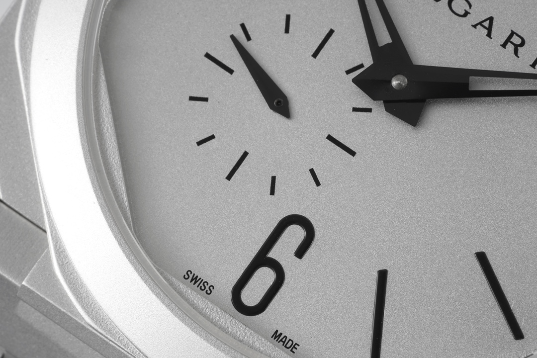 High Quality Replica Detail Shot