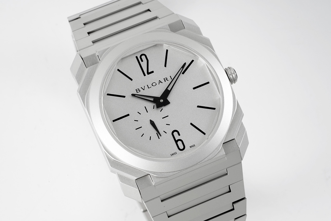 High Quality Replica Detail Shot