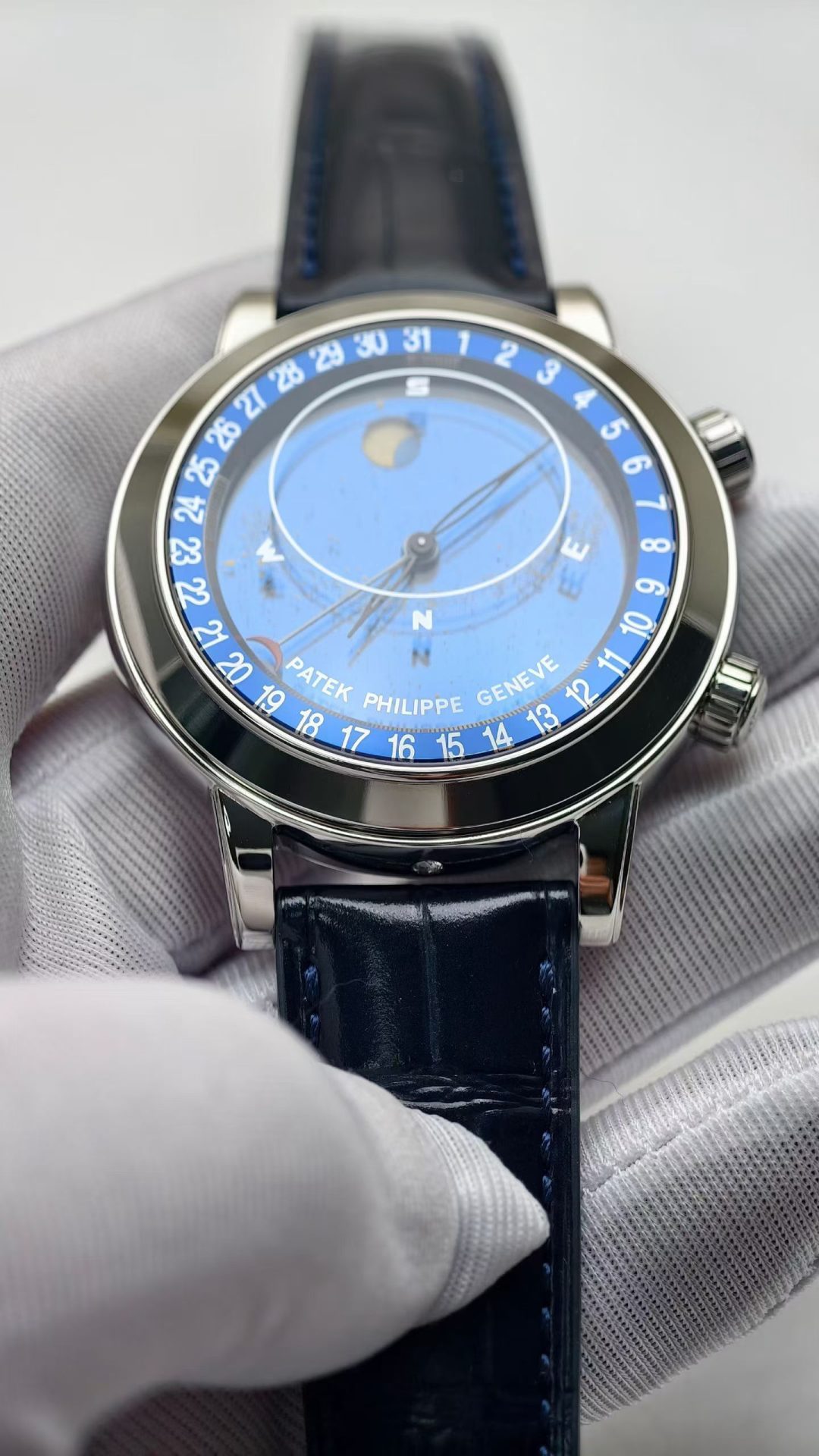 High Quality Replica Detail Shot