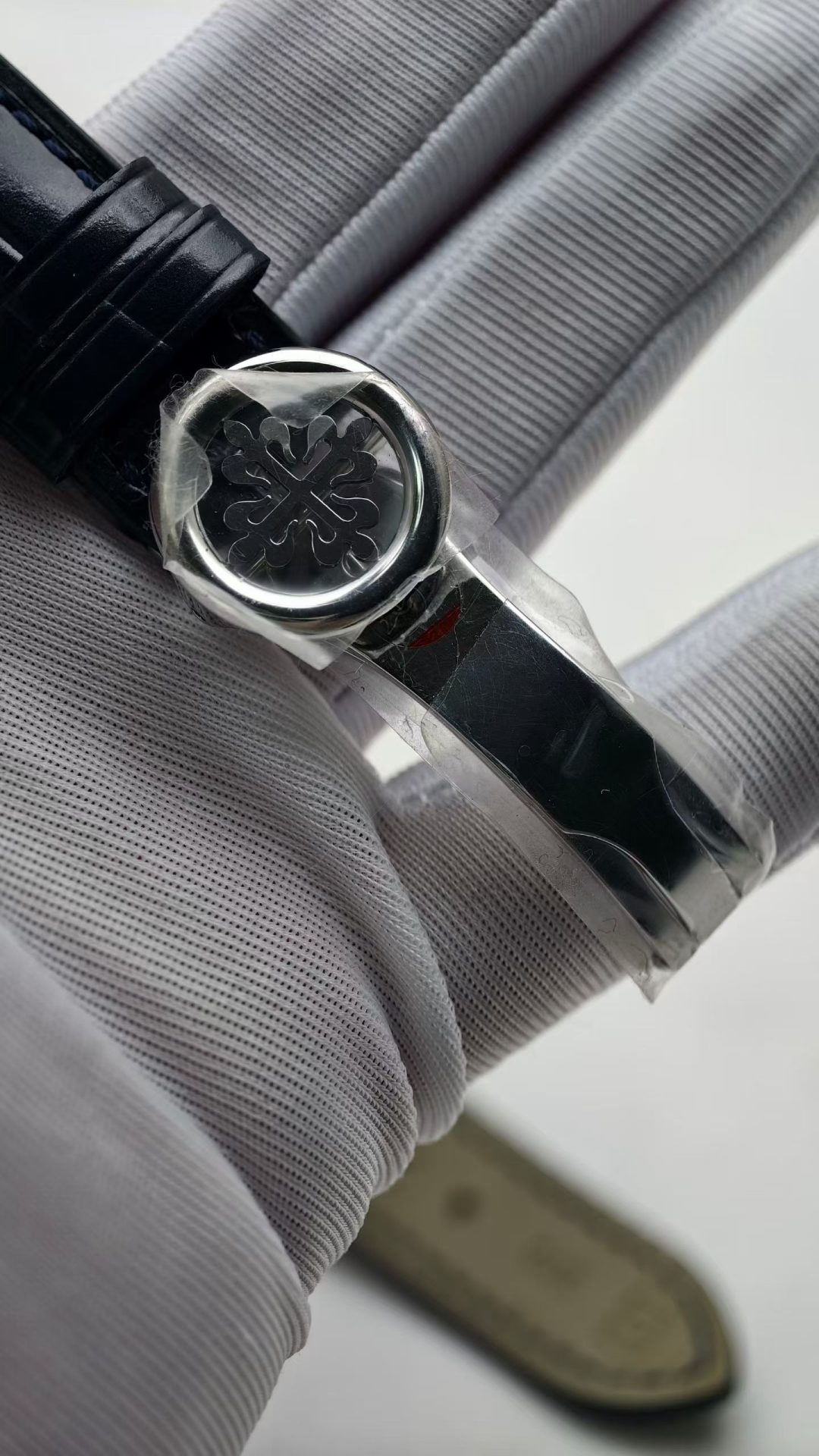 High Quality Replica Detail Shot