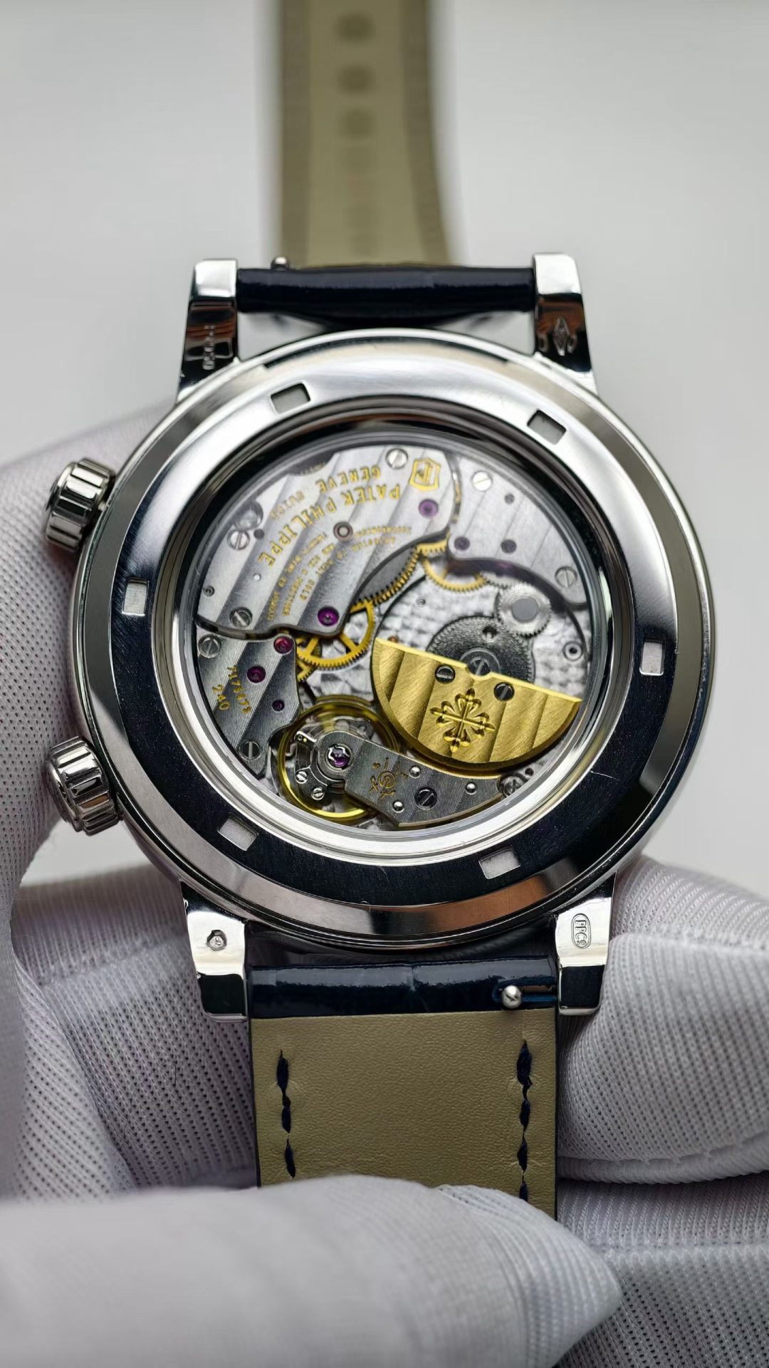 High Quality Replica Detail Shot