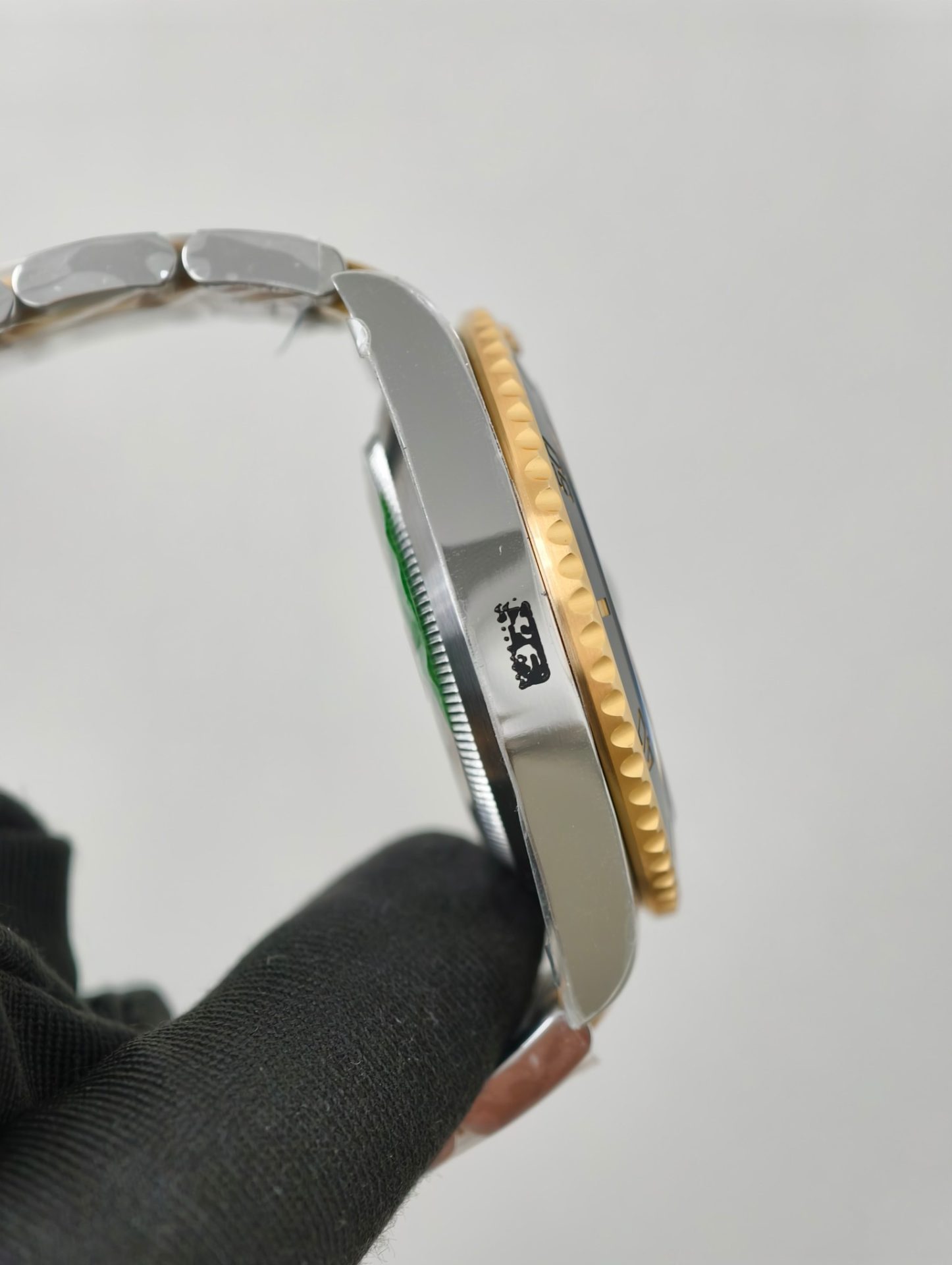 High Quality Replica Detail Shot