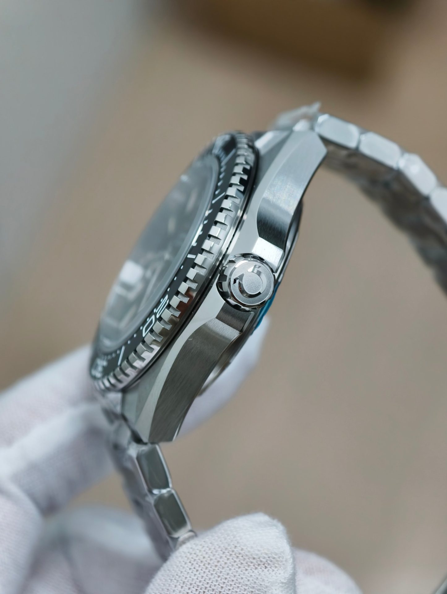 High Quality Replica Detail Shot