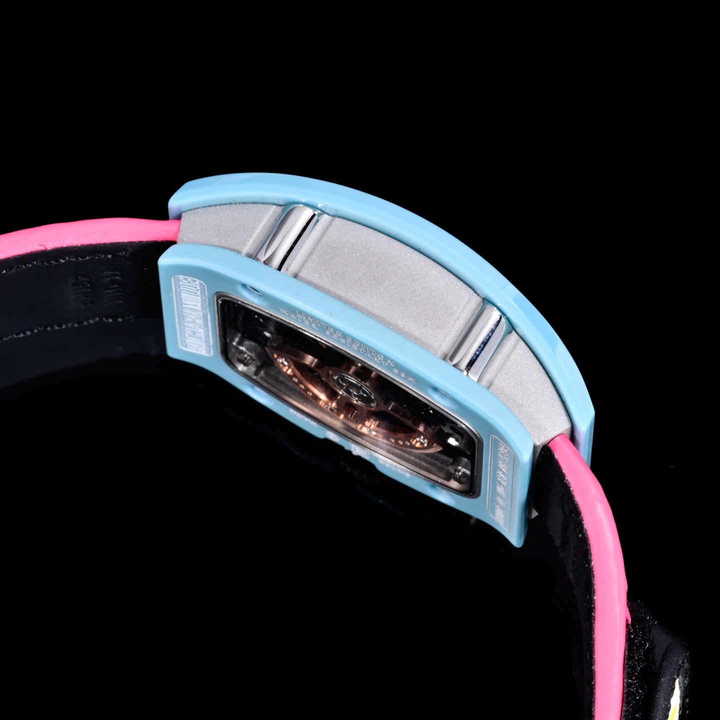 High Quality Replica Detail Shot