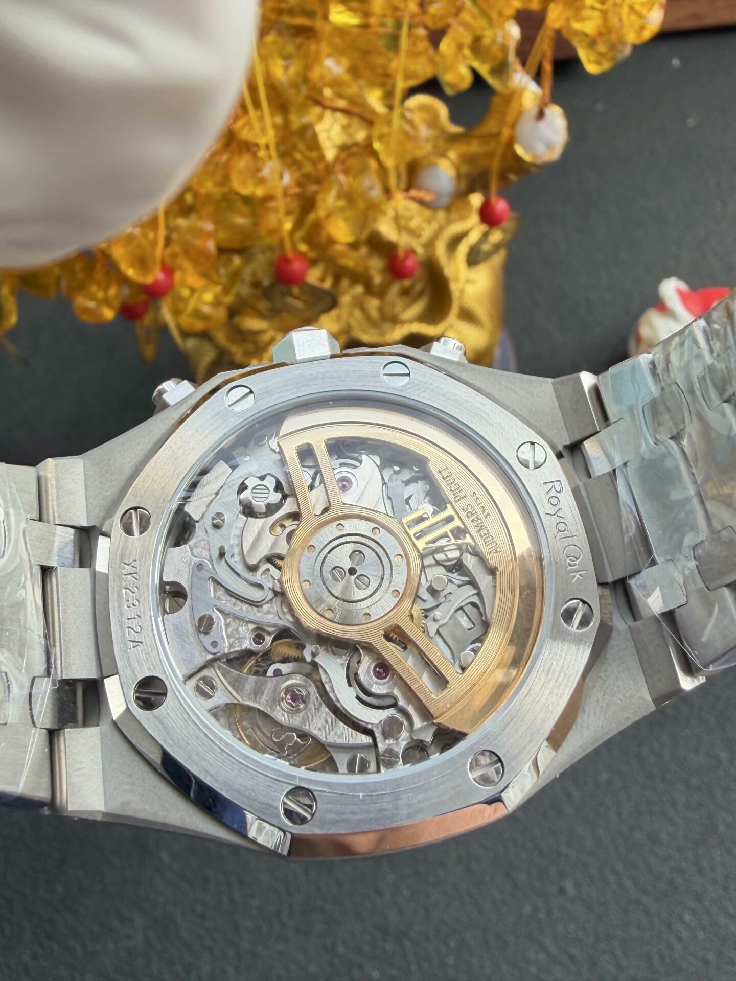 High Quality Replica Detail Shot