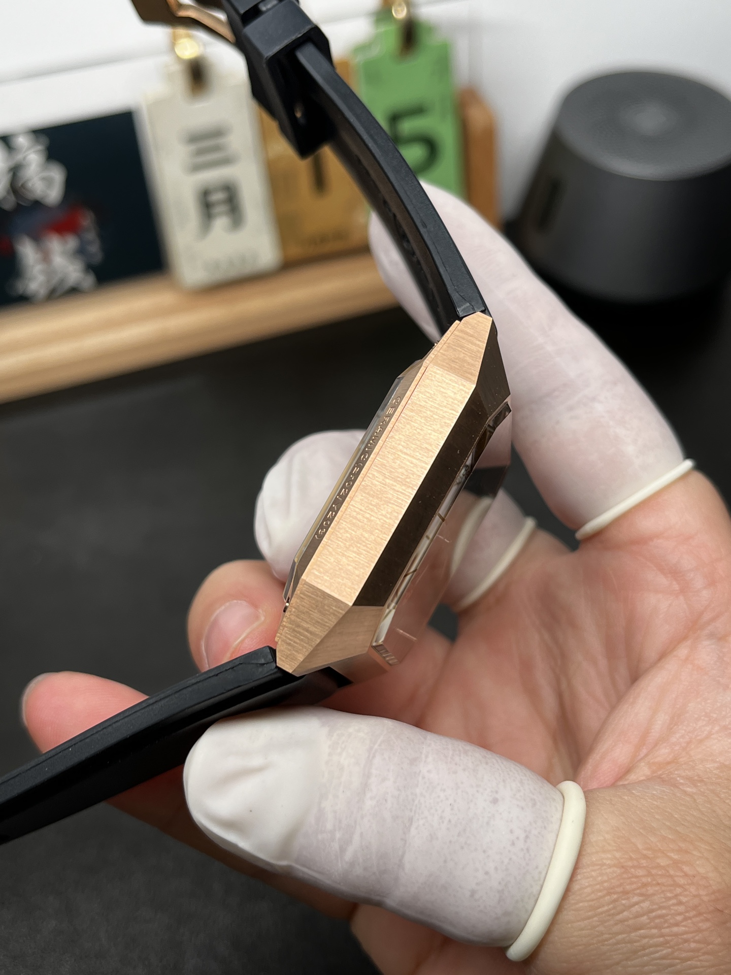 High Quality Replica Detail Shot