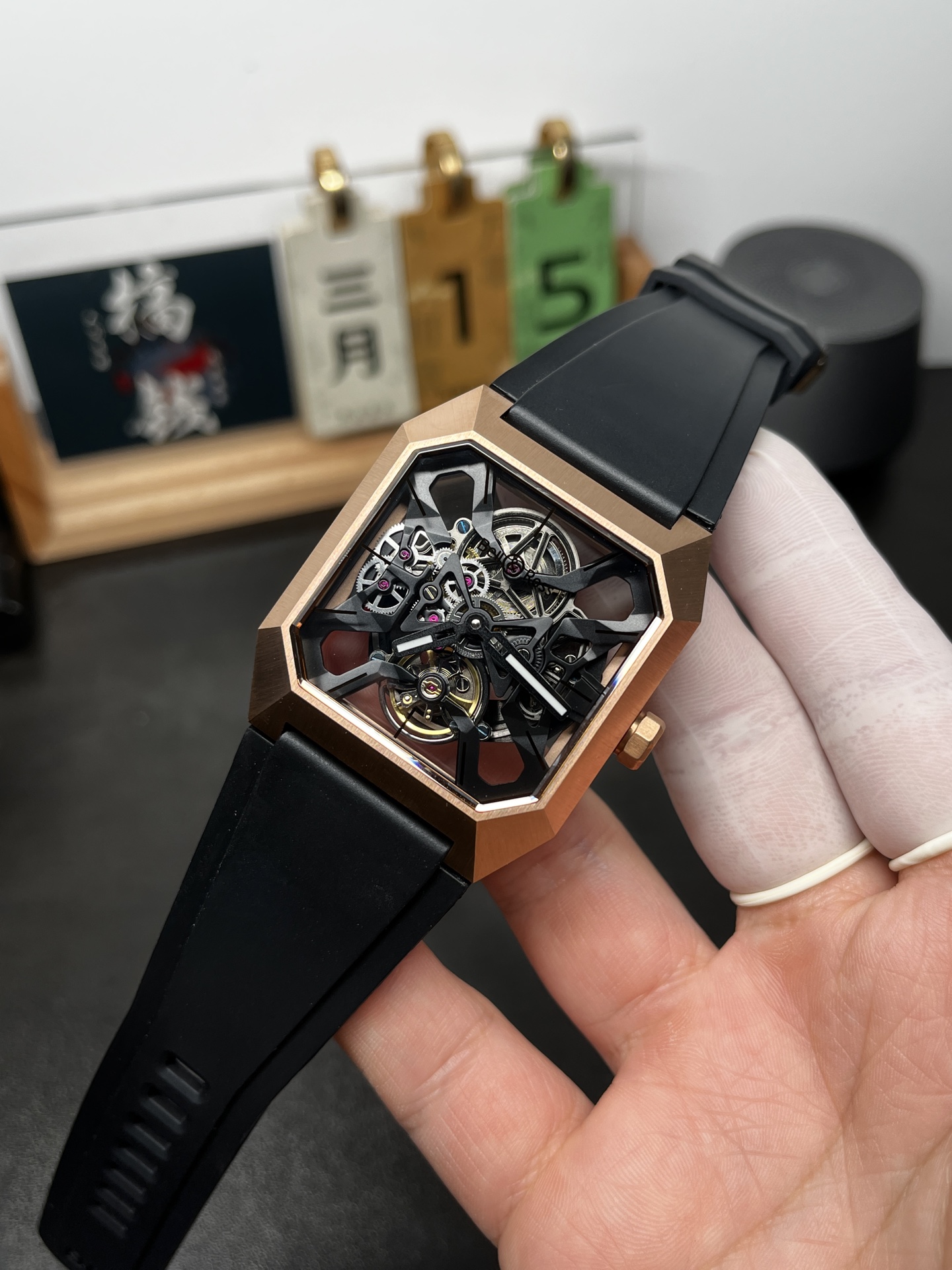 High Quality Replica Detail Shot