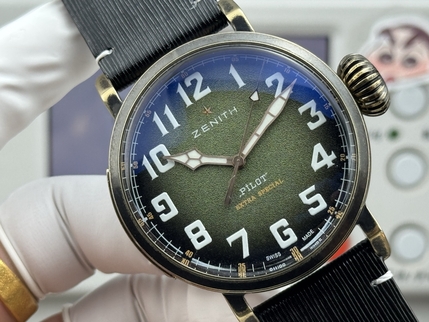 High Quality Replica Detail Shot