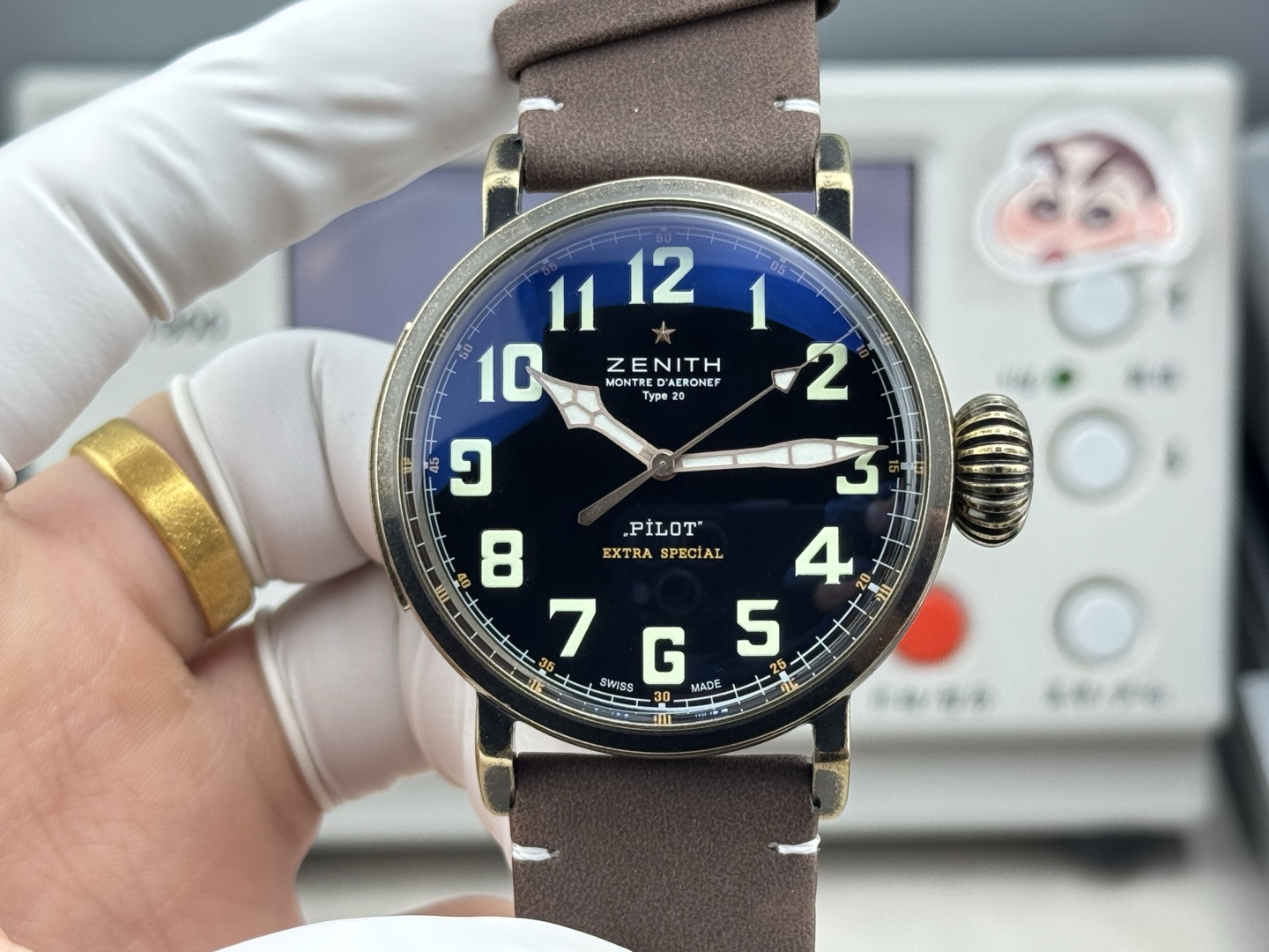 High Quality Replica Detail Shot