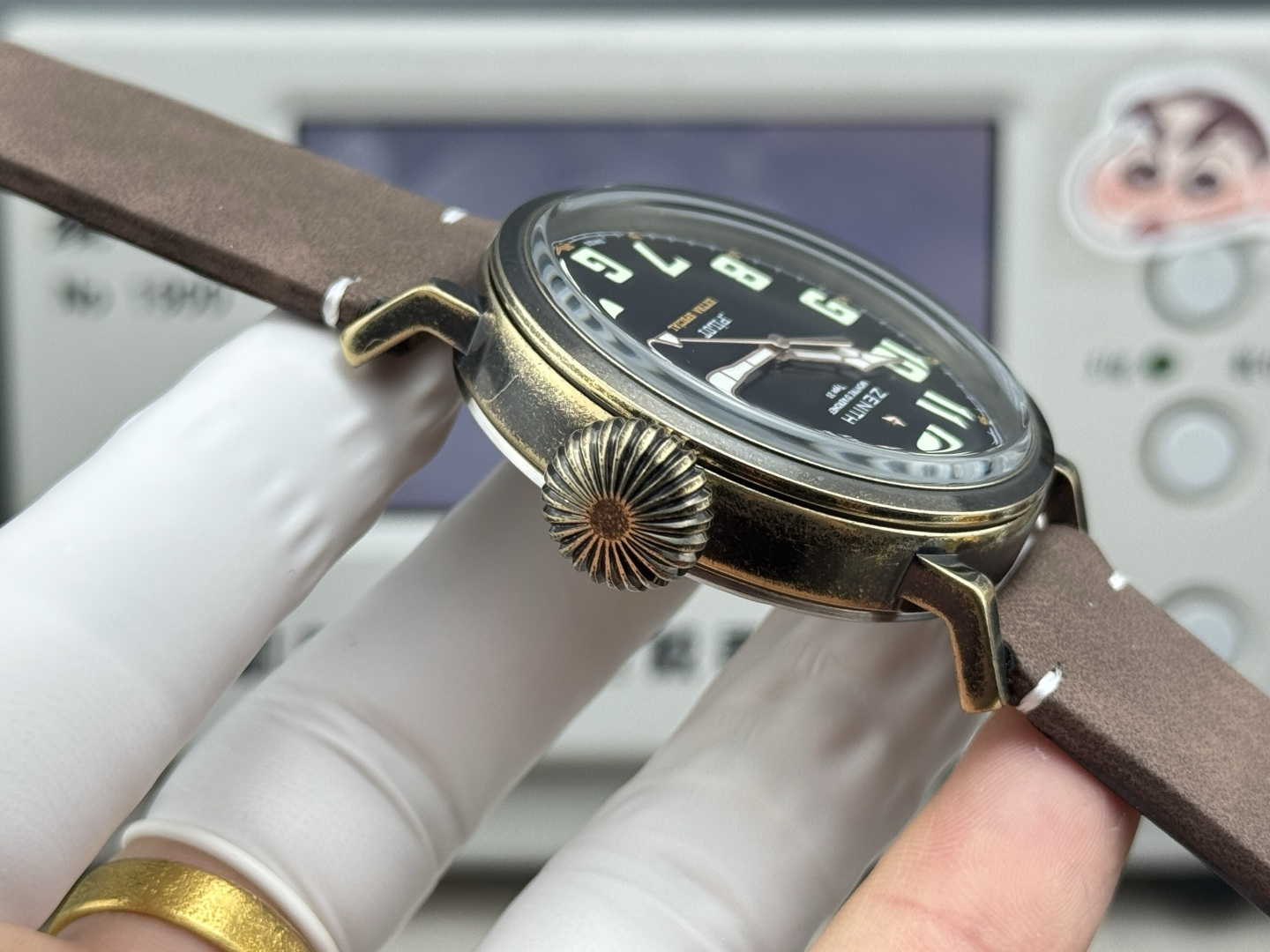 High Quality Replica Detail Shot