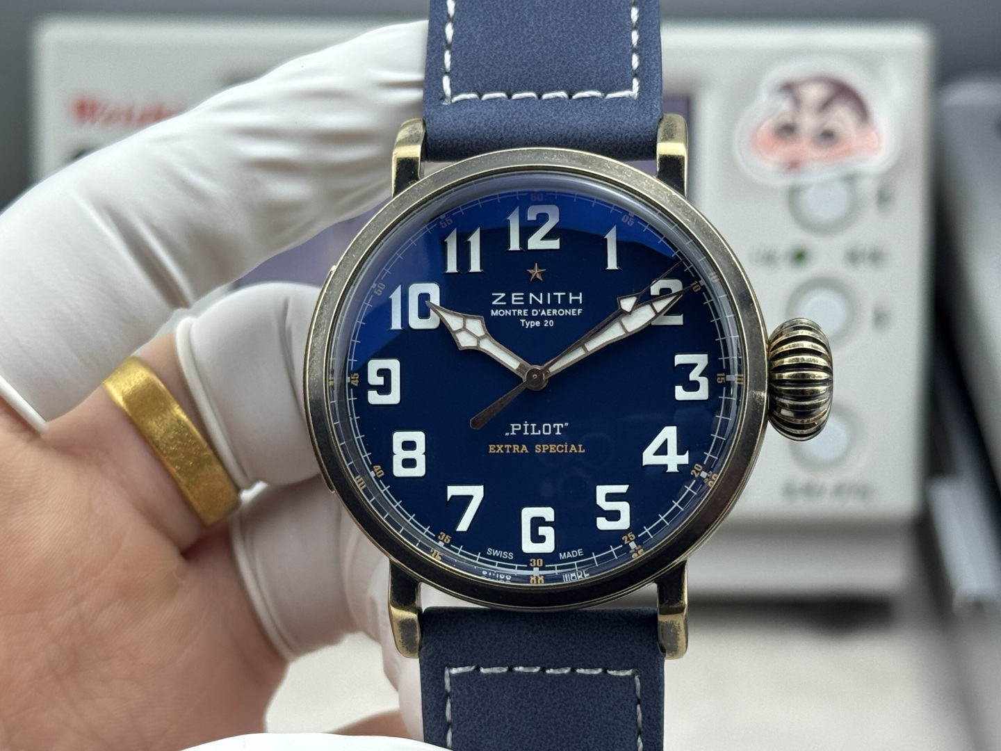 High Quality Replica Detail Shot