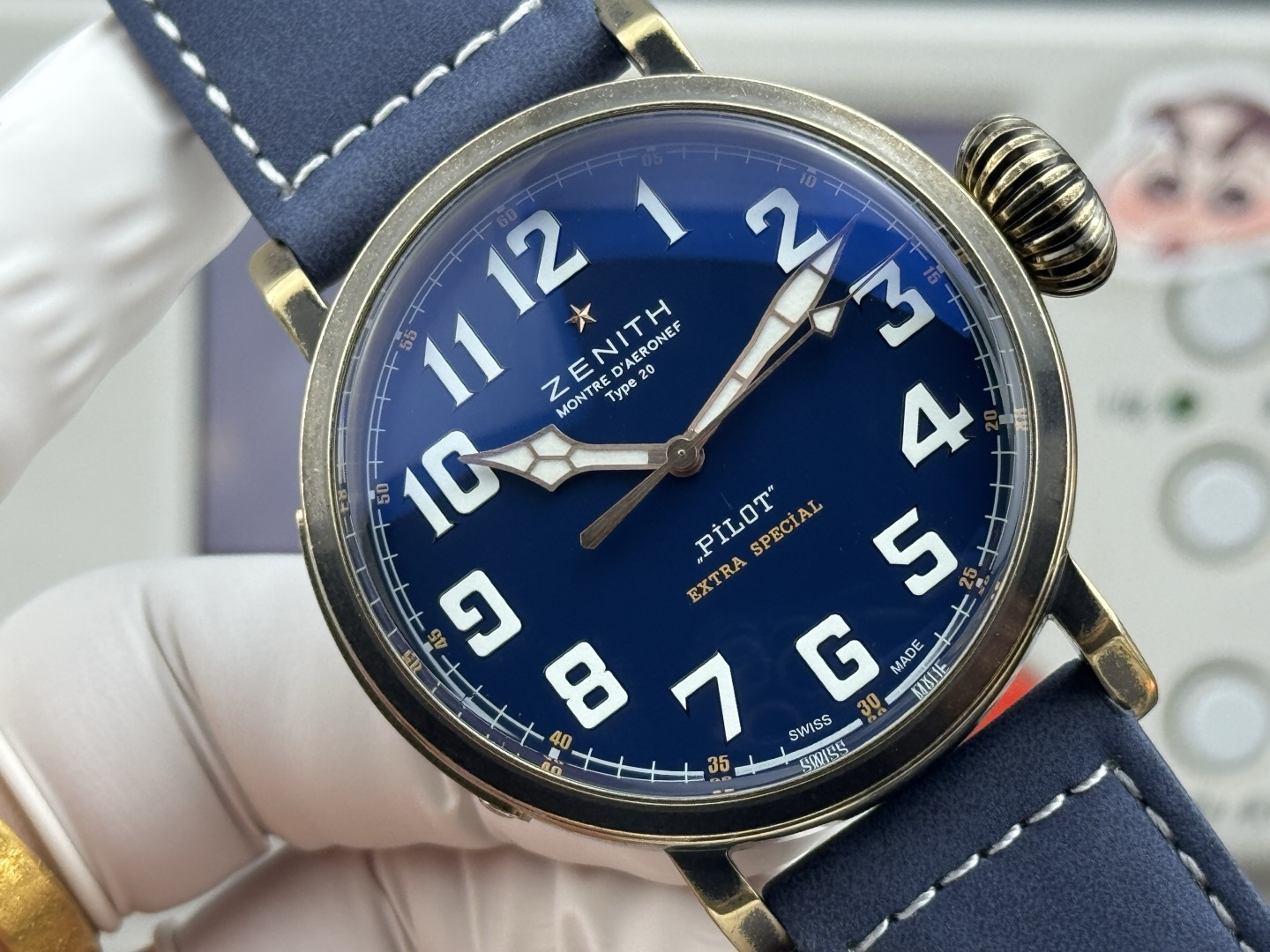 High Quality Replica Detail Shot