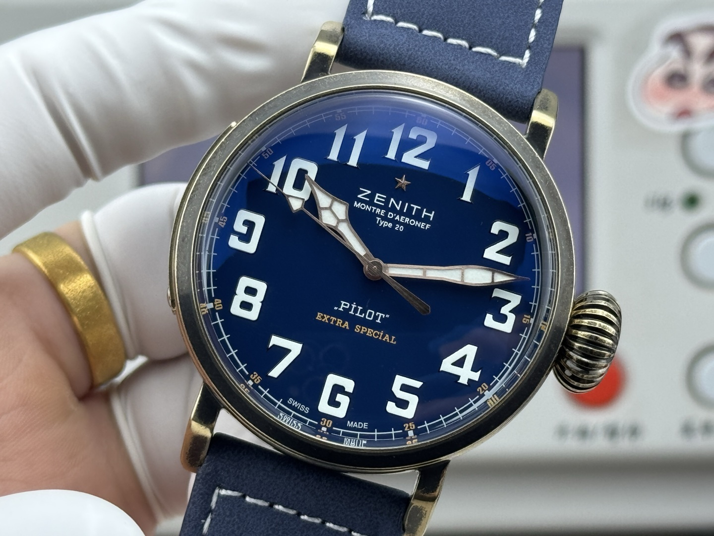 High Quality Replica Detail Shot