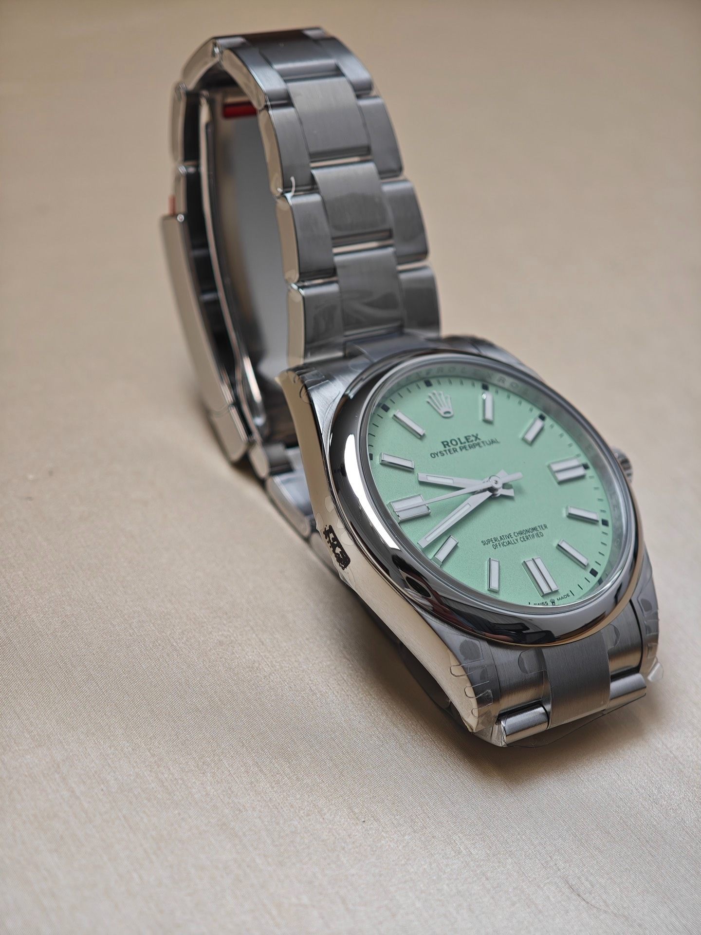 High Quality Replica Detail Shot