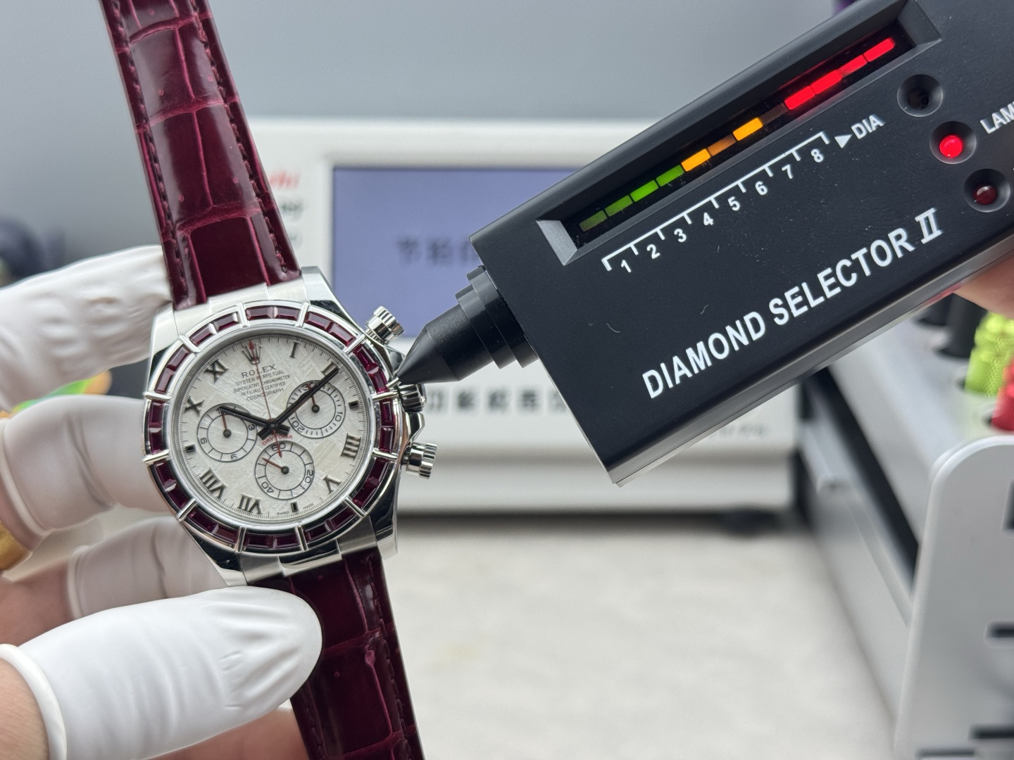 High Quality Replica Detail Shot