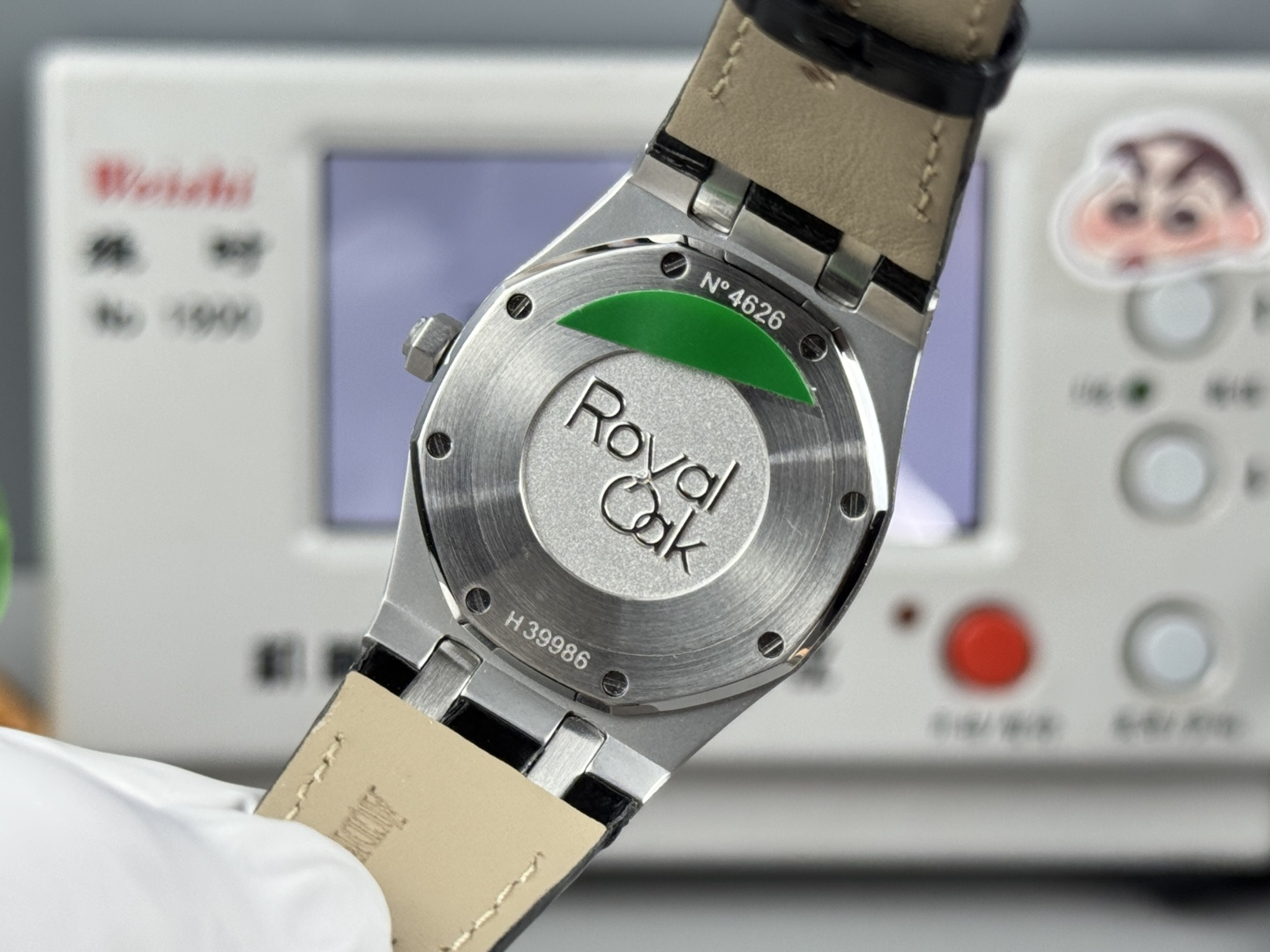 High Quality Replica Detail Shot