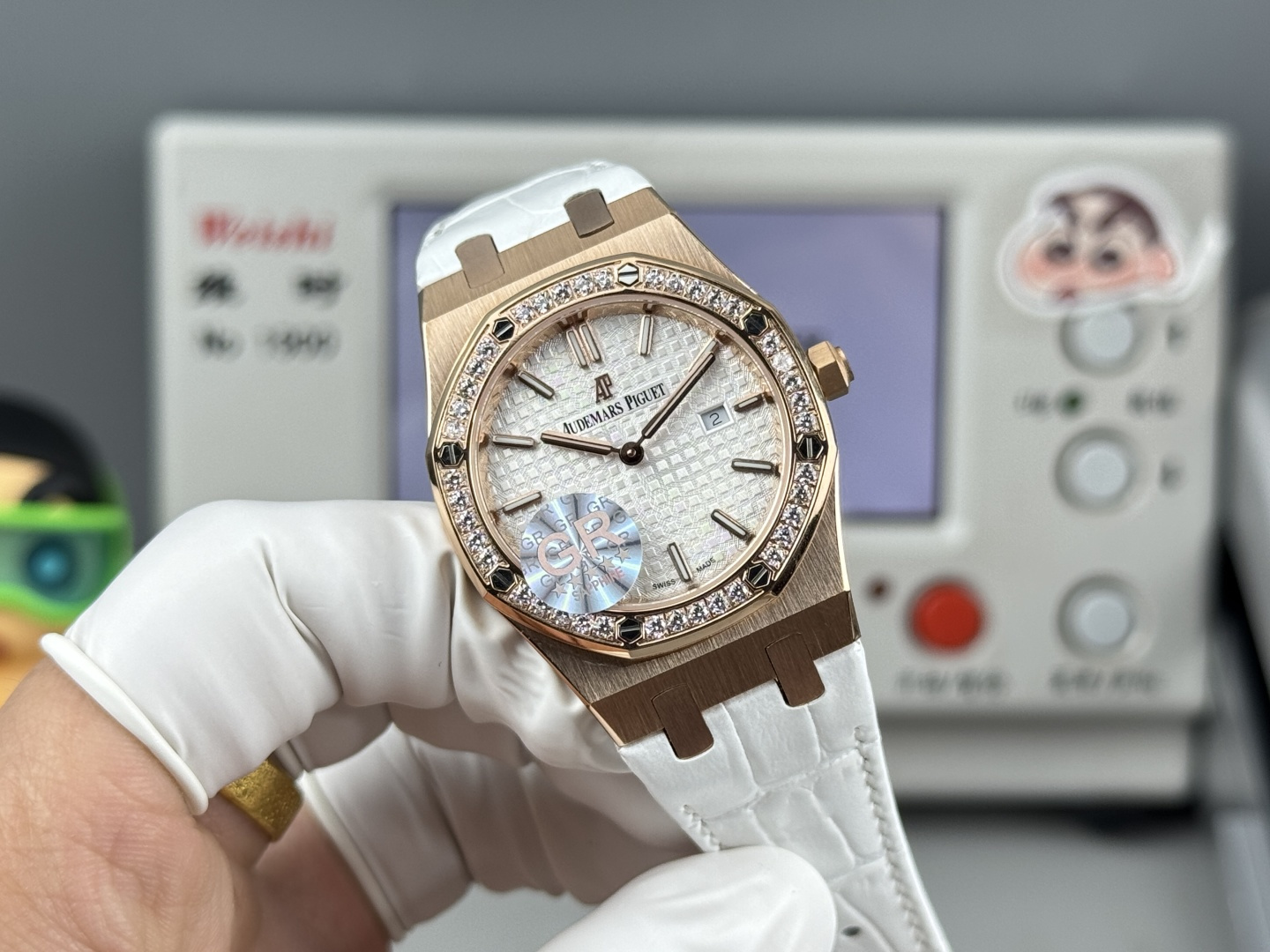 High Quality Replica Detail Shot