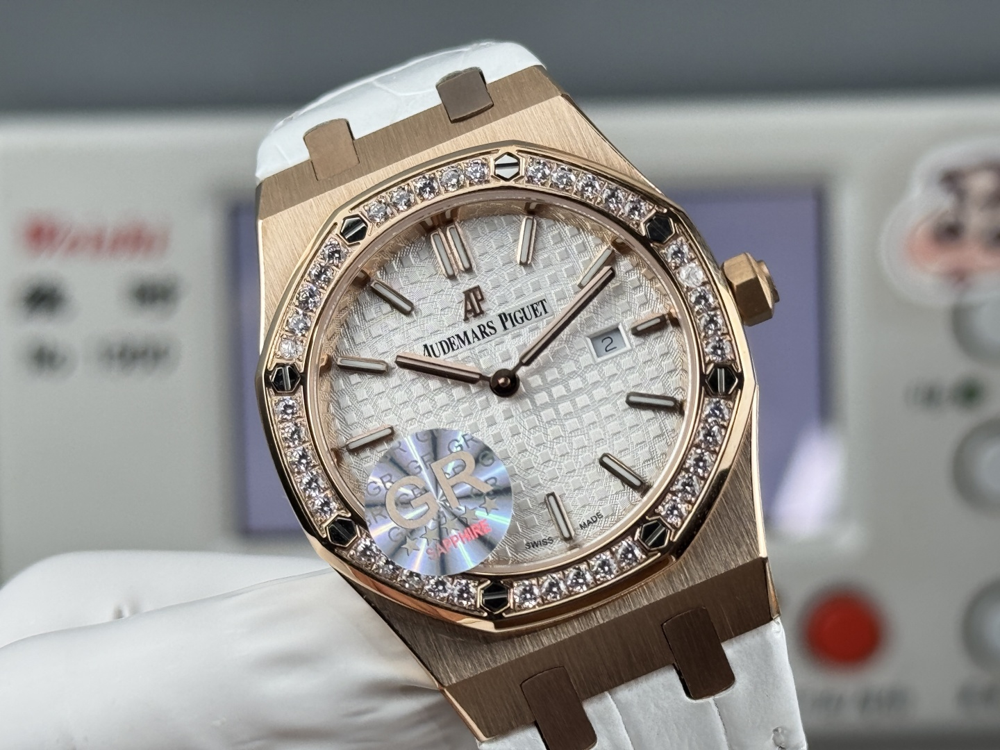 High Quality Replica Detail Shot