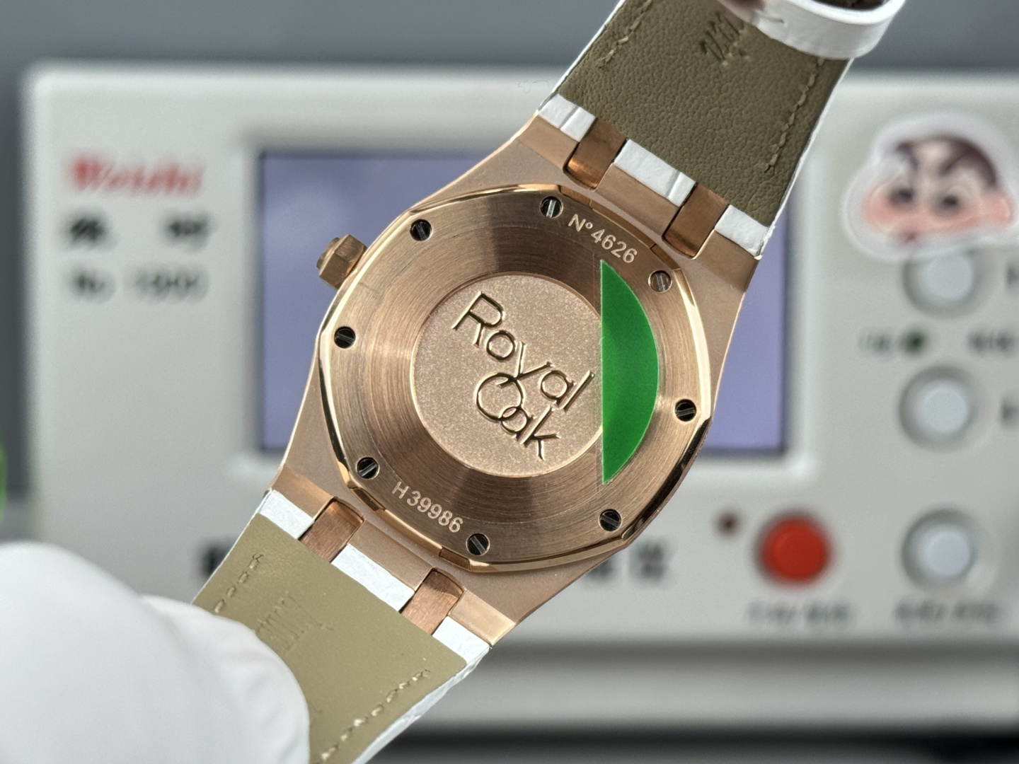 High Quality Replica Detail Shot