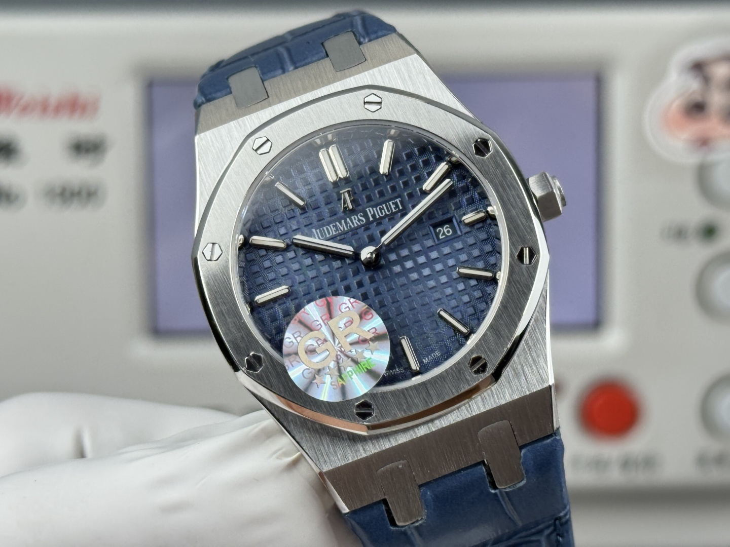 High Quality Replica Detail Shot