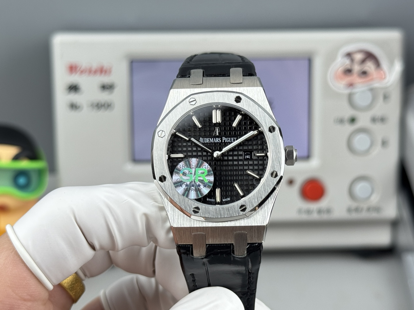 High Quality Replica Detail Shot