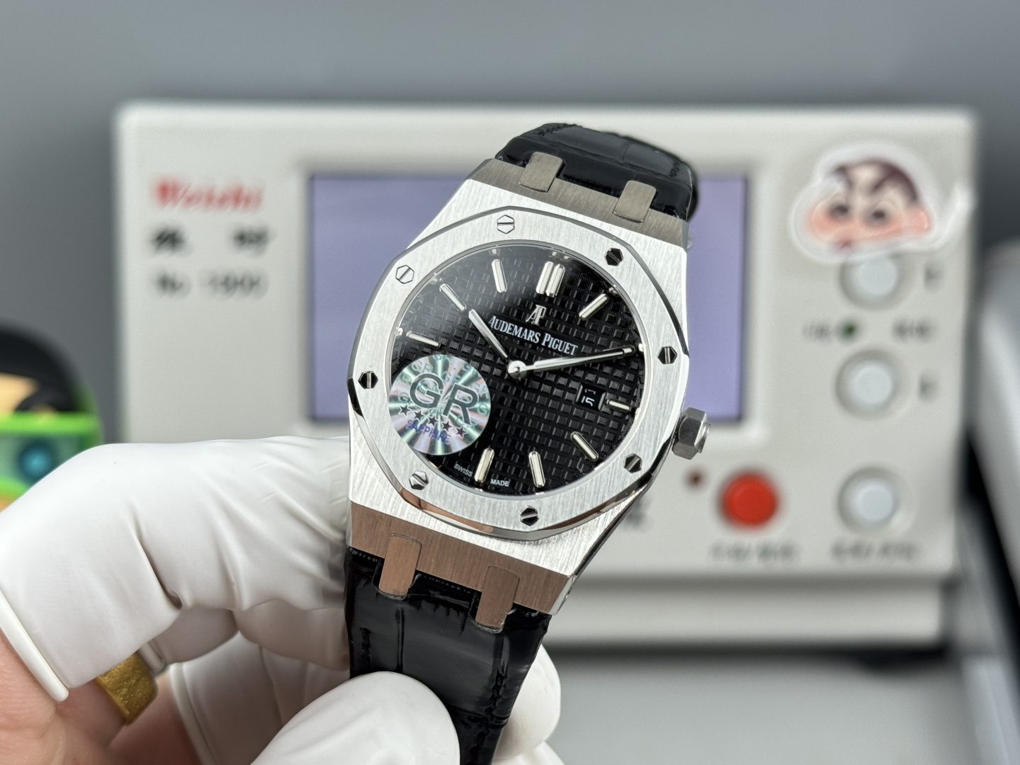 High Quality Replica Detail Shot