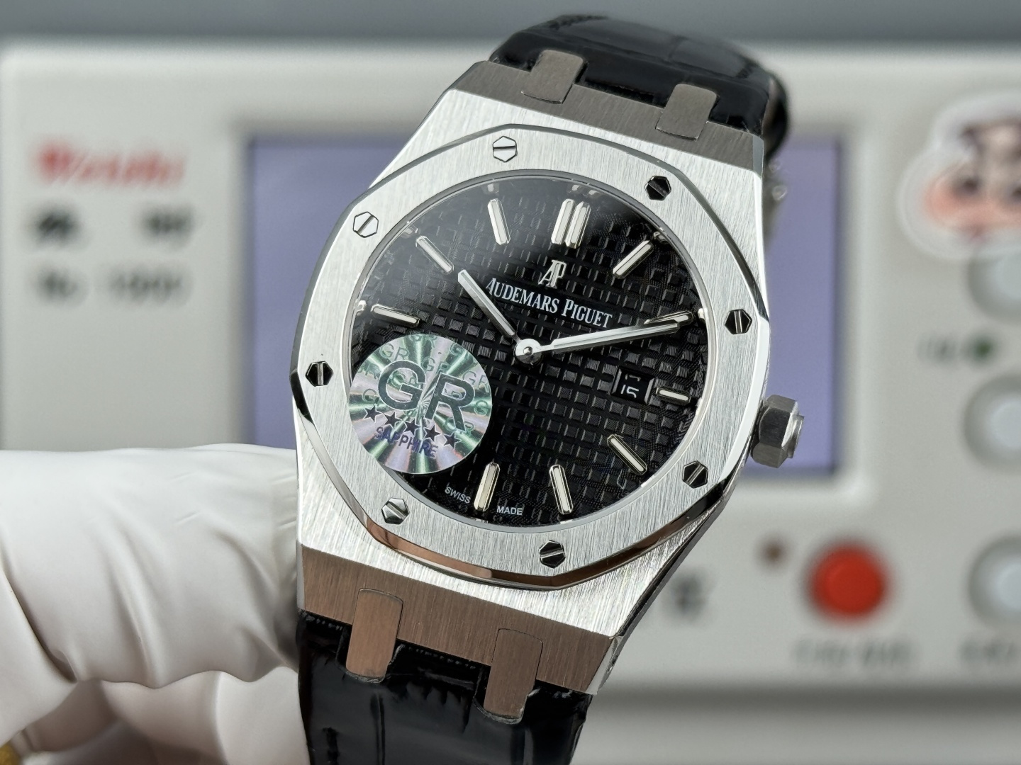 High Quality Replica Detail Shot