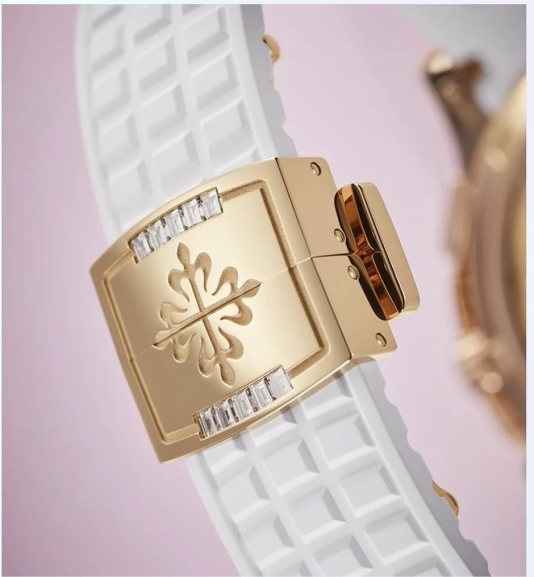 High Quality Replica Detail Shot