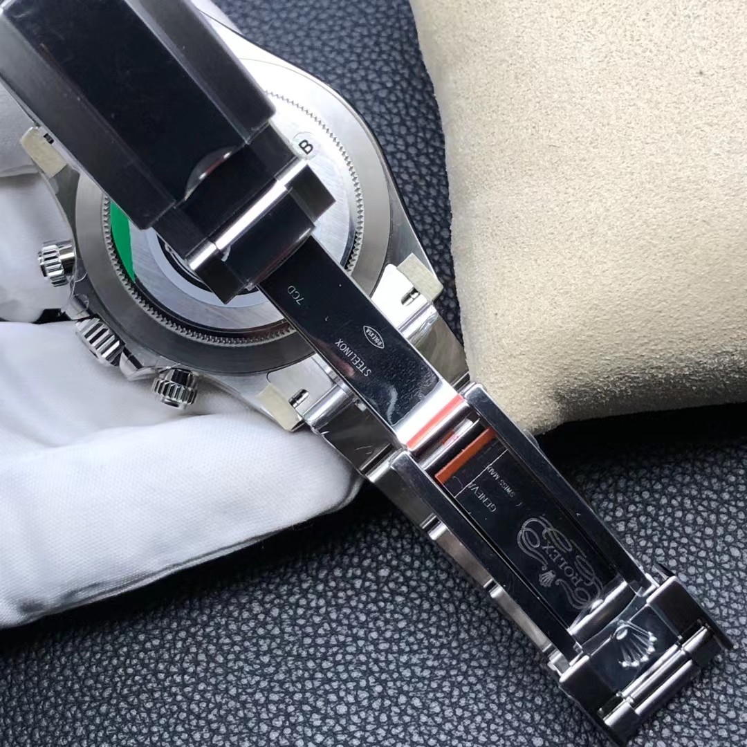 High Quality Replica Detail Shot