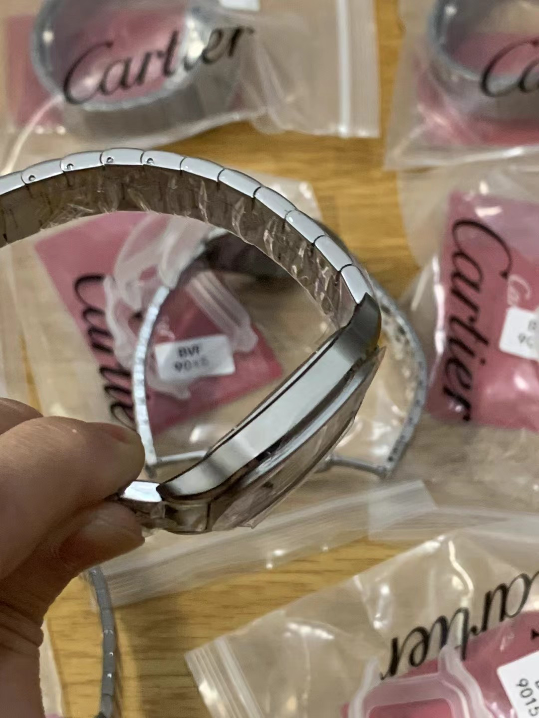 High Quality Replica Detail Shot