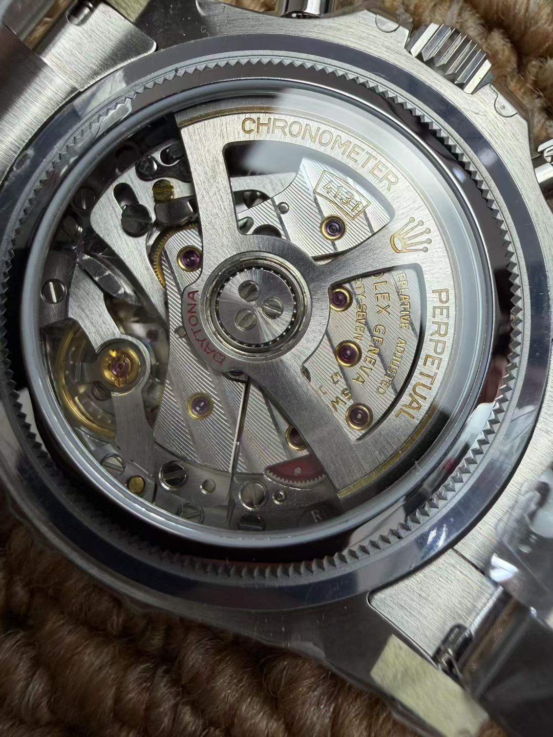 High Quality Replica Detail Shot