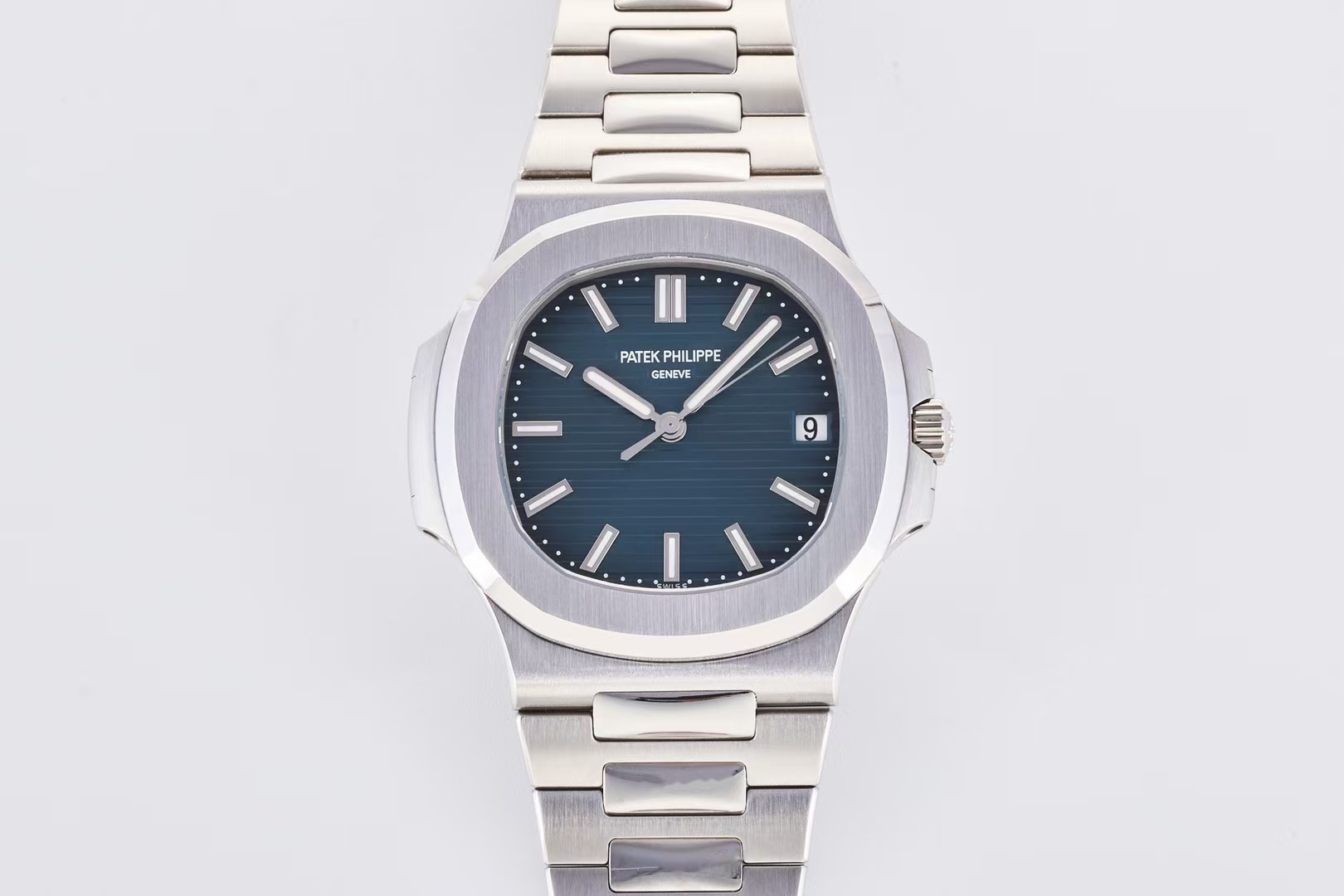 High Quality Replica Detail Shot