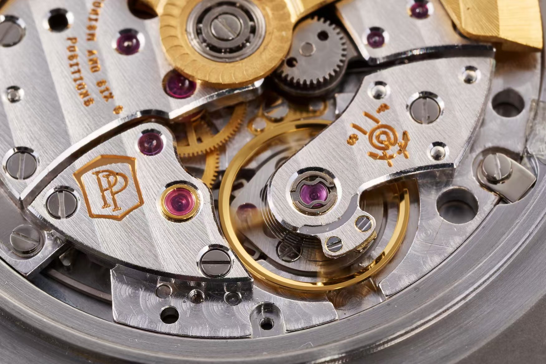 High Quality Replica Detail Shot