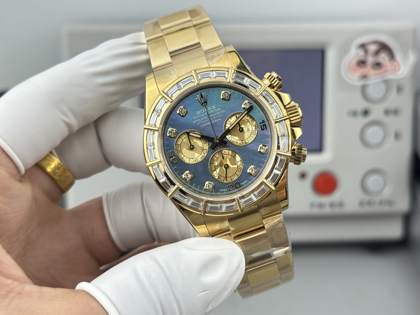 High Quality Replica Detail Shot