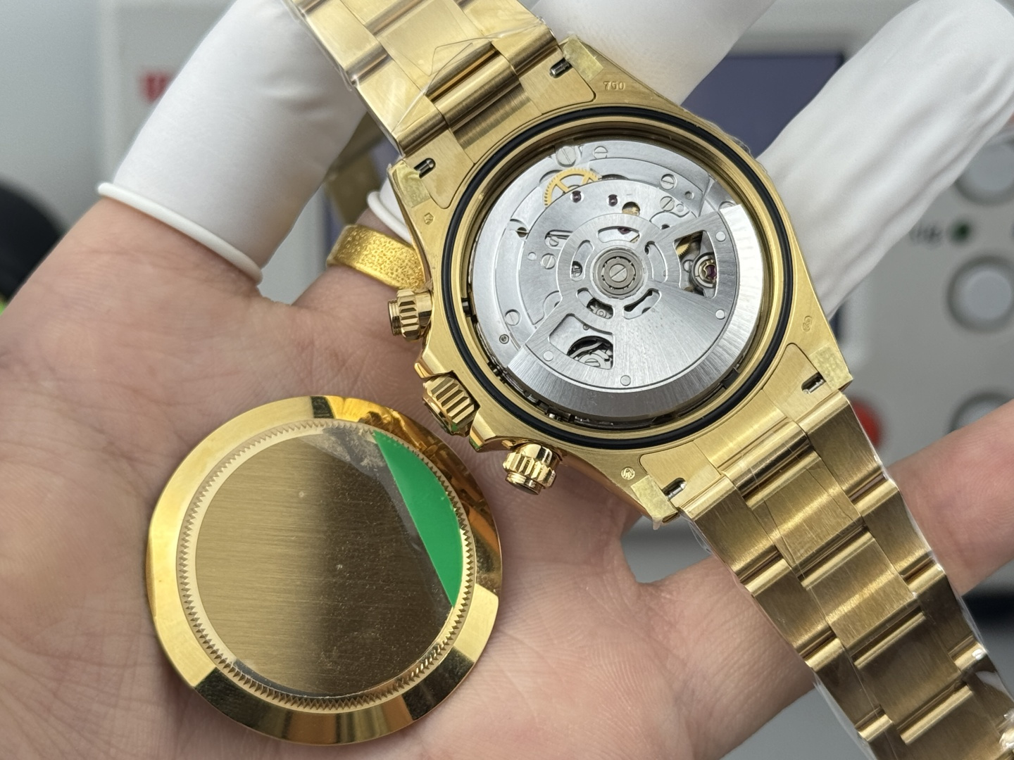 High Quality Replica Detail Shot