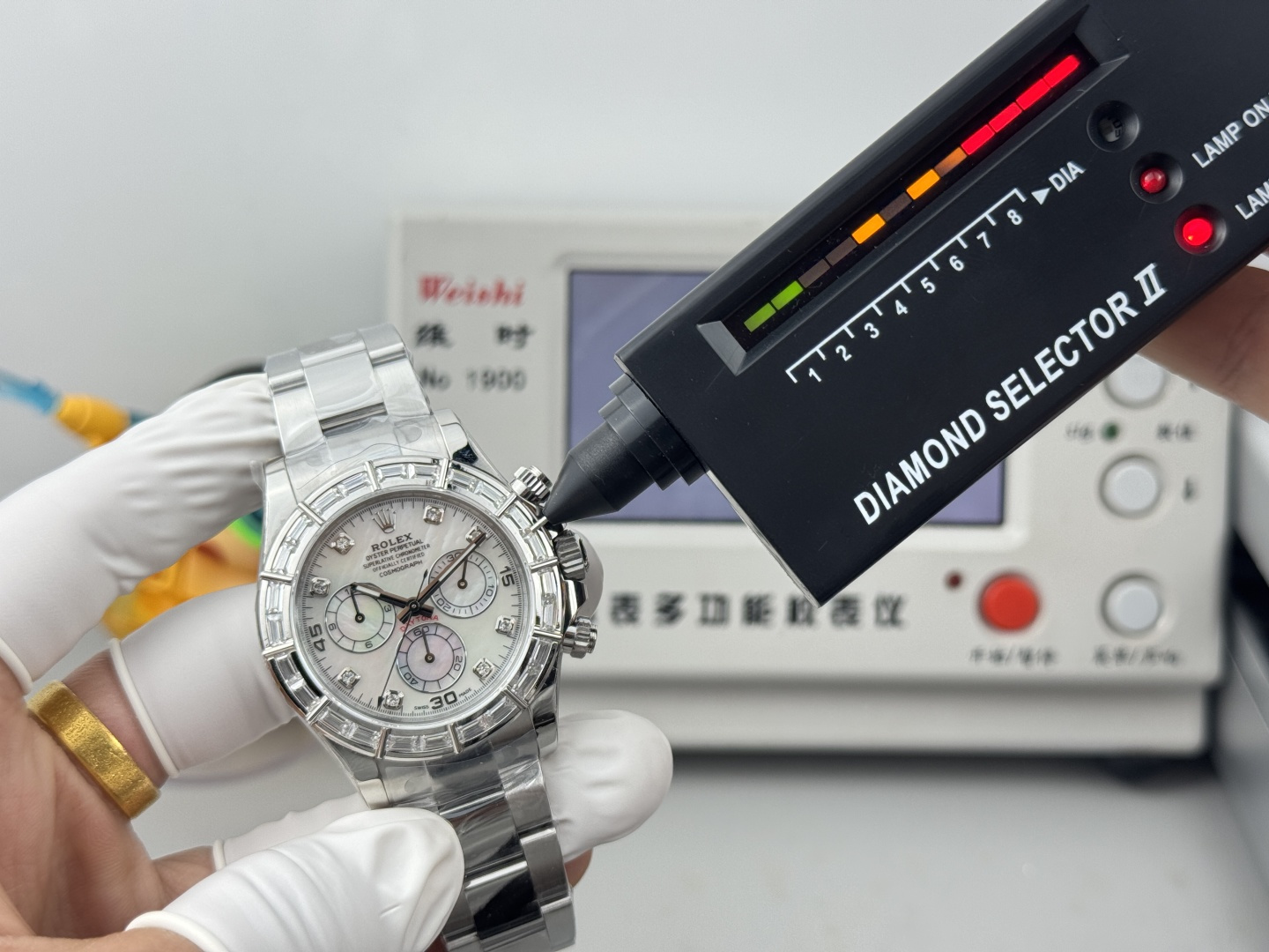 High Quality Replica Detail Shot