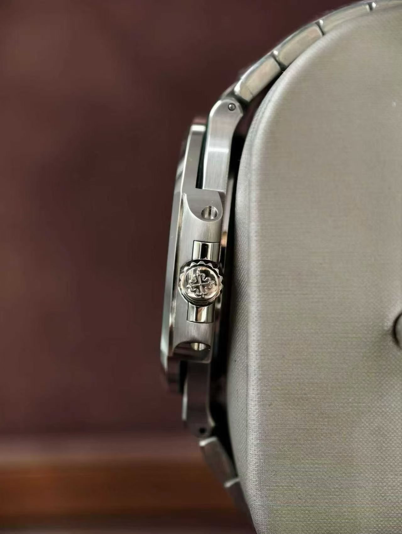 High Quality Replica Detail Shot