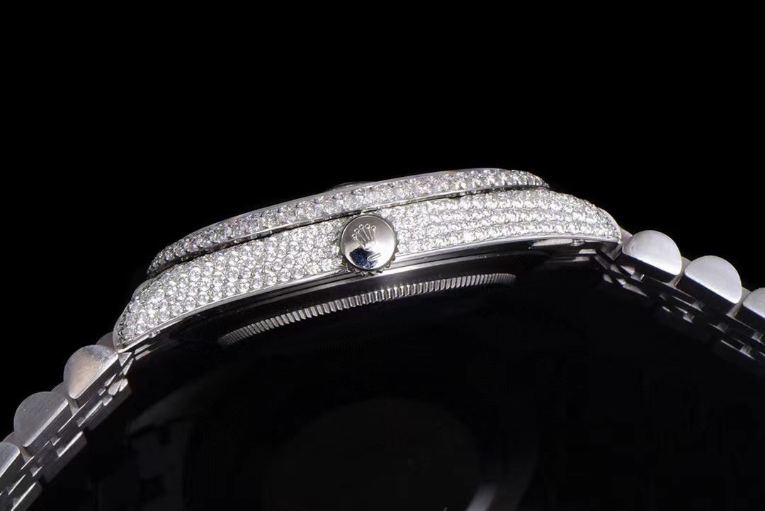 High Quality Replica Detail Shot