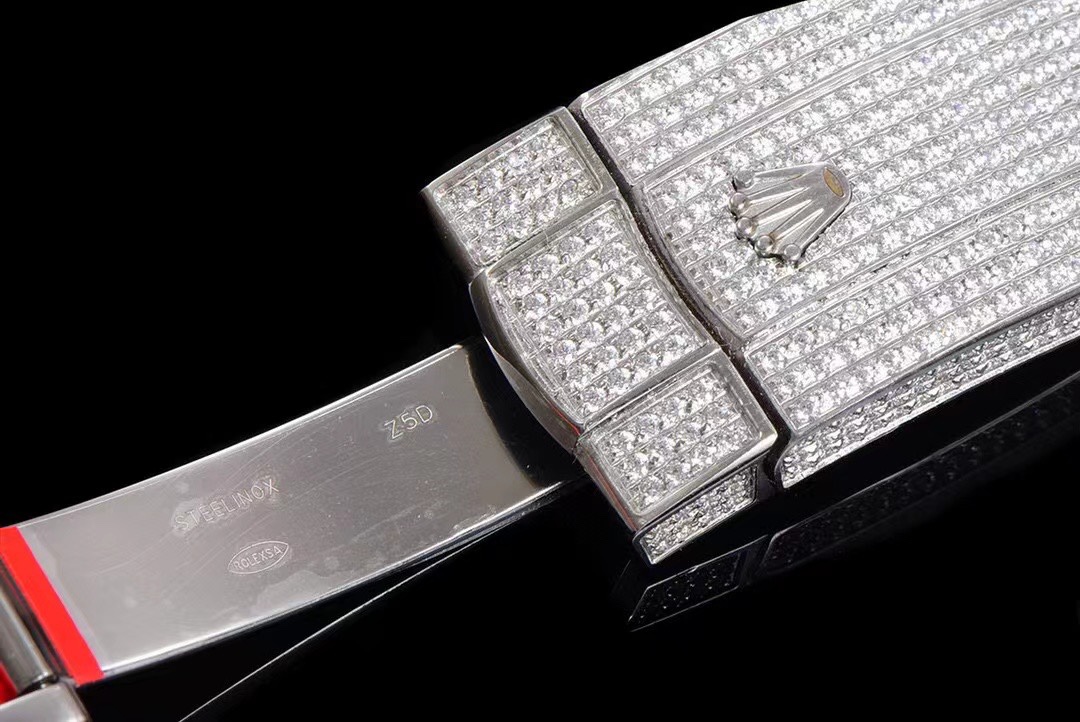 High Quality Replica Detail Shot