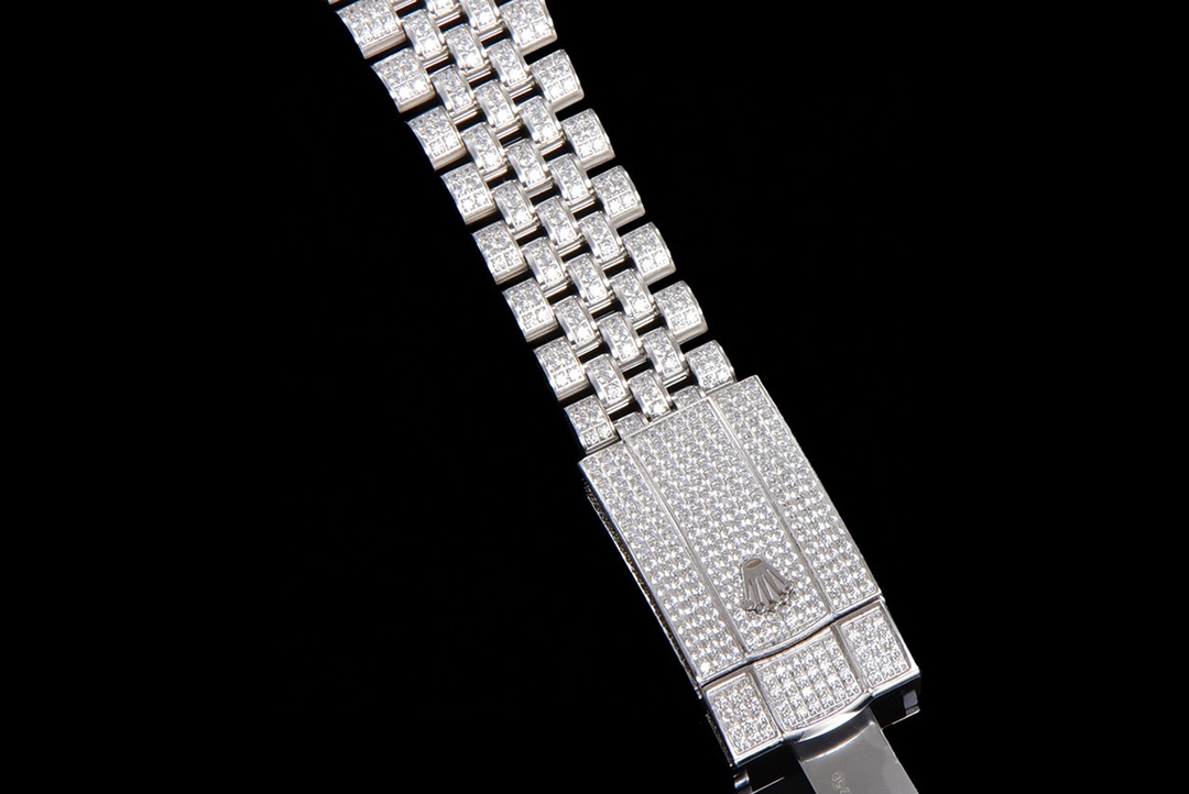 High Quality Replica Detail Shot